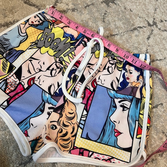 Women’s graphic shorts 💙 - Picture 3 of 5